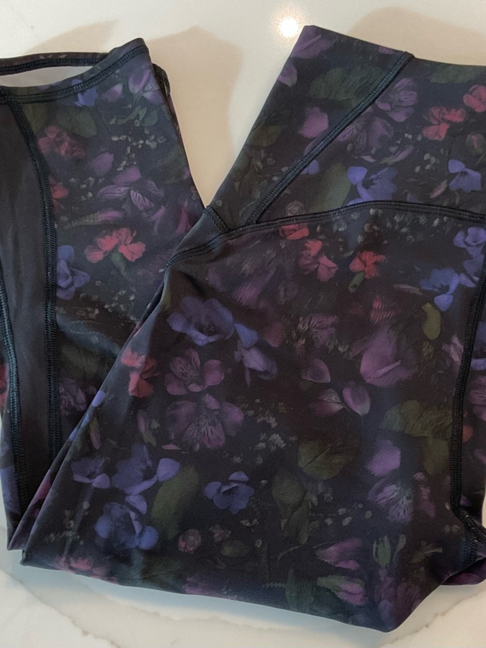 LULULEMON Floral Print cropped leggings